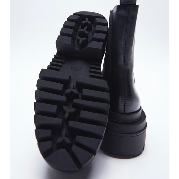 Boots - Picture 3 of 5